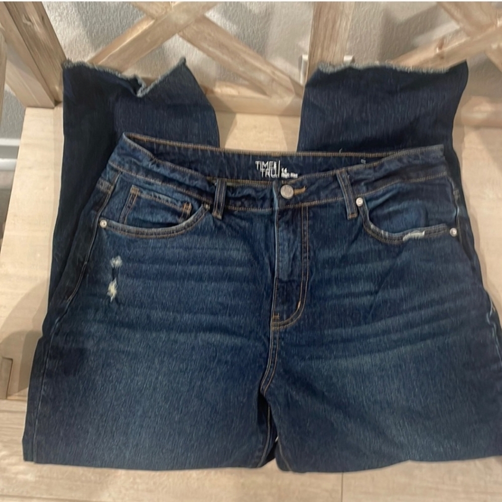 Time and Tru size 14 Crop/Capri Jeans